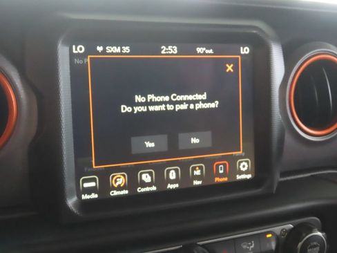 Used 2022 Jeep Gladiator Mojave w/ LED Lighting Group AWD/4WD image 42