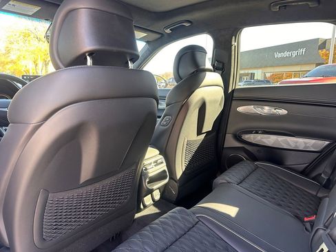 Used 2025 Genesis GV70 3.5T Sport w/ Sport Advanced Package image 17