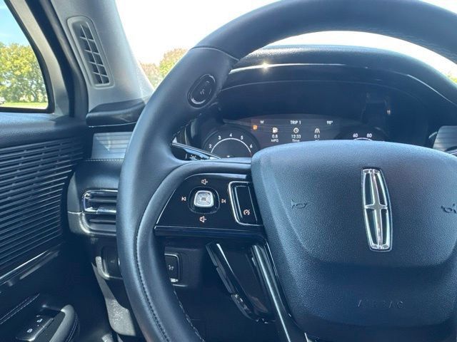 Used 2022 Lincoln Corsair FWD w/ Equipment Group 101A image 14
