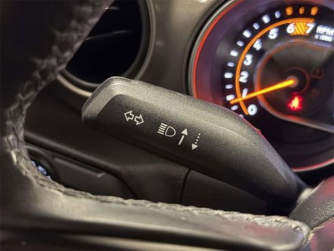 Used 2018 Jeep Wrangler Sport S image 18