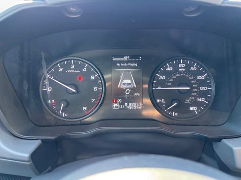 Used 2024 Subaru Crosstrek 2.0i AWD/4WD image 14