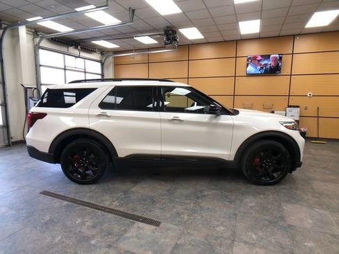 Certified 2021 Ford Explorer ST w/ Equipment Group 401A image 8