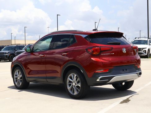Used 2023 Buick Encore GX Essence w/ Experience Buick Package FWD image 3