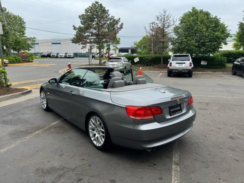 Used 2007 BMW 328i Convertible RWD image 7
