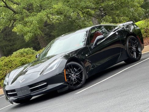 Used 2015 Chevrolet Corvette Stingray Coupe w/ 3LT Preferred Equipment Group image 1
