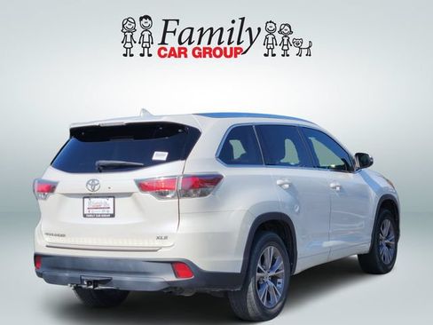 Used 2015 Toyota Highlander XLE FWD image 4