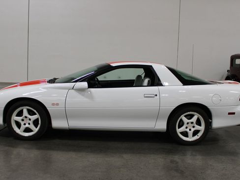 Used 1997 Chevrolet Camaro SS w/ SS Alteration Pkg RWD image 13