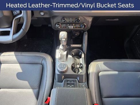 Certified 2025 Ford Bronco Outer Banks AWD/4WD image 18