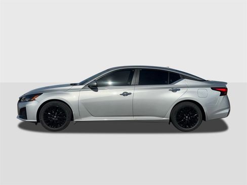 New 2025 Nissan Altima 2.5 SV w/ SV Special Edition Package image 2