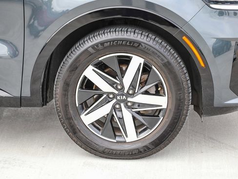 Used 2021 Kia Sorento S w/ Panoramic Sunroof Package image 10