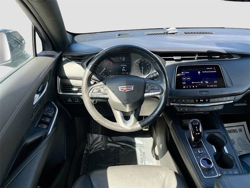 Used 2020 Cadillac XT4 Sport image 25