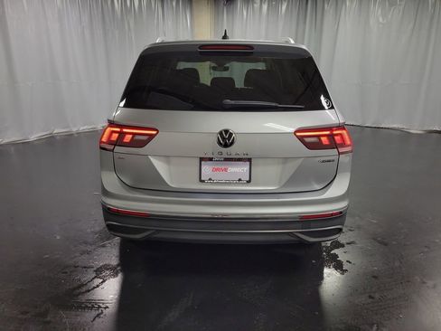 Used 2022 Volkswagen Tiguan SE AWD/4WD image 7