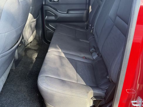 Used 2022 Nissan Frontier SV image 25