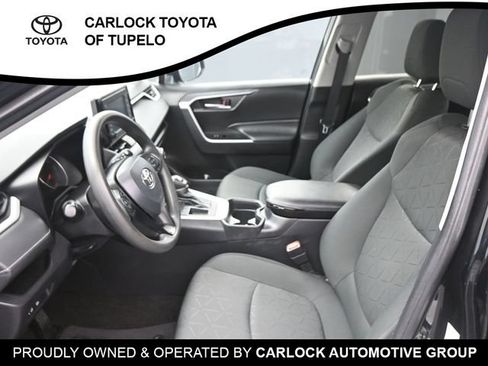 Used 2021 Toyota RAV4 XLE FWD image 12