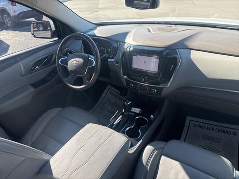 Used 2018 Chevrolet Traverse LT image 32