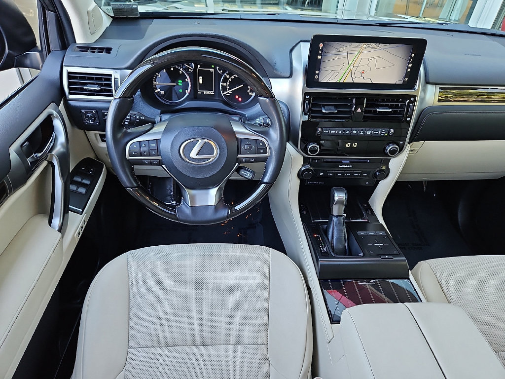 Used 2023 Lexus GX 460 Premium w/ Premium Package AWD/4WD image 11