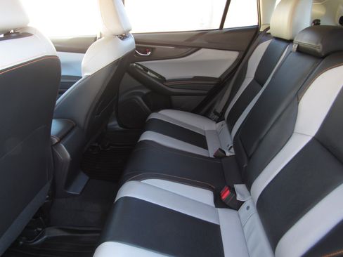 Used 2019 Subaru Crosstrek 2.0i Limited w/ Moonroof Package w/Navigation image 14