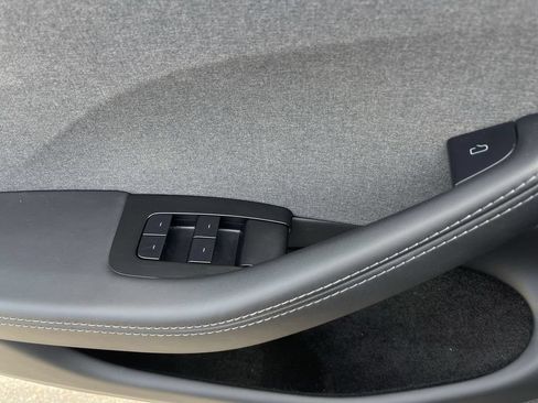 Used 2025 Tesla Model 3 Long Range RWD image 22