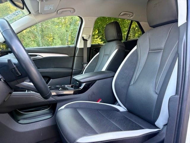 Used 2025 Buick Envision Sport Touring AWD/4WD image 28