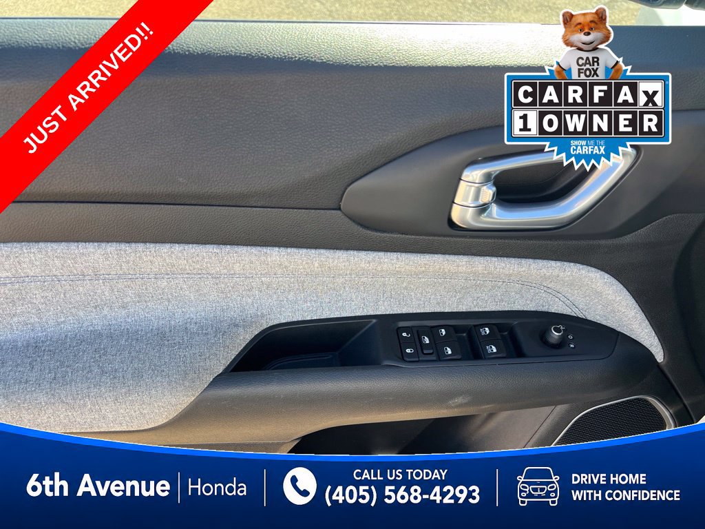 Used 2024 Jeep Compass Latitude AWD/4WD image 9