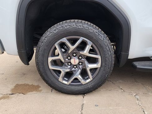 New 2026 GMC Sierra 1500 SLT image 52