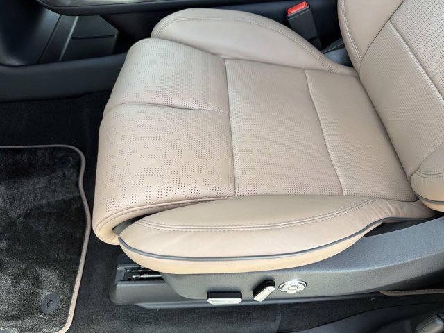 New 2027 Lincoln Navigator Black Label AWD/4WD image 9