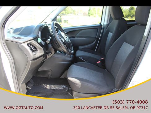 Used 2016 RAM ProMaster City Tradesman SLT w/ Rear Back-up Camera Group FWD image 15