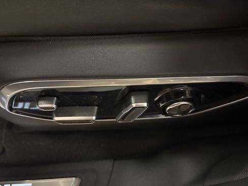 Used 2023 Jeep Grand Cherokee L Summit w/ Luxury Tech Group V image 30