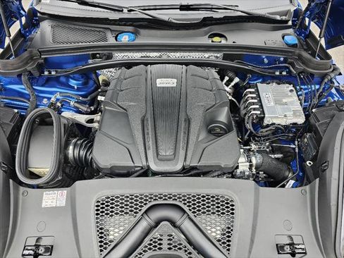 Used 2020 Porsche Macan S image 8