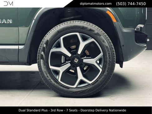 Used 2024 Rivian R1S Adventure AWD/4WD image 43