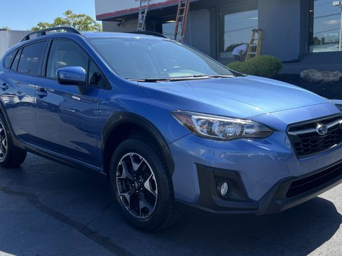 Used 2020 Subaru Crosstrek 2.0i Premium w/ Moonroof Package 2 image 3