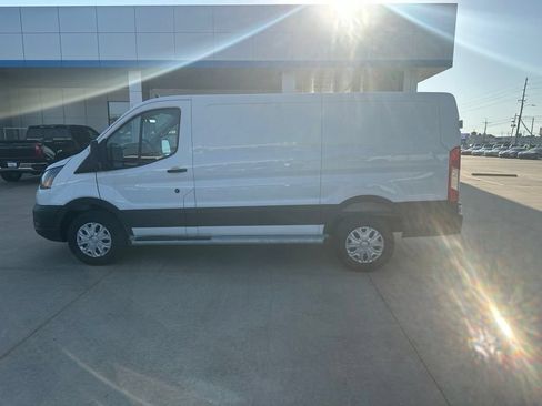 Used 2025 Ford Transit 250 Low Roof w/ Exterior Upgrade Package RWD image 24