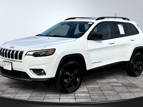 Used 2022 Jeep Cherokee Limited image 2