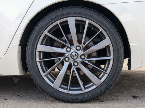 Used 2019 Nissan Maxima Platinum w/ Reserve Package image 14