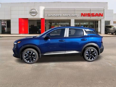 New 2025 Nissan Kicks SV image 6