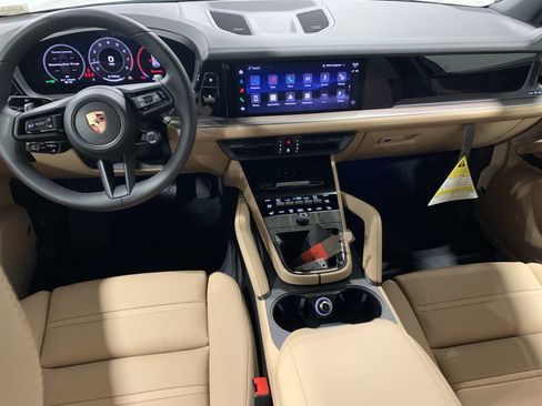 New 2026 Porsche Cayenne image 12