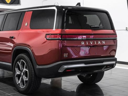 Used 2023 Rivian R1S Adventure AWD/4WD image 12