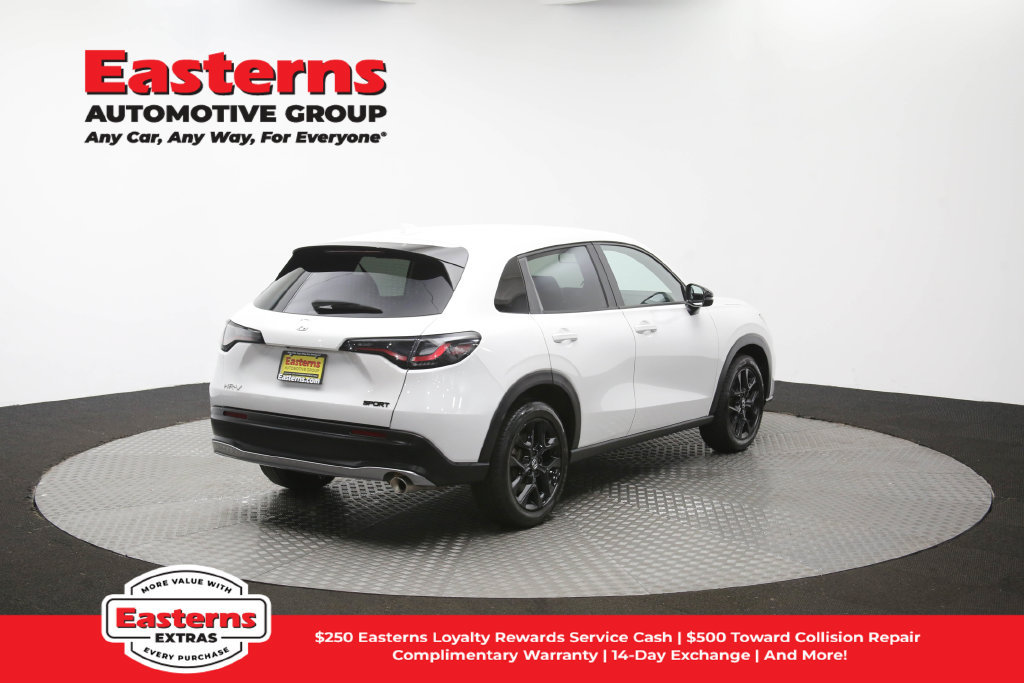 Used 2025 Honda HR-V Sport image 40