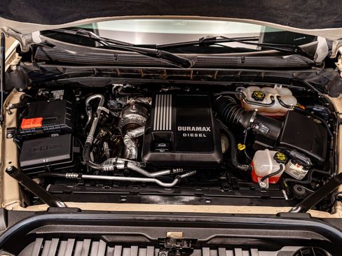 Used 2022 GMC Sierra 1500 AT4 image 32