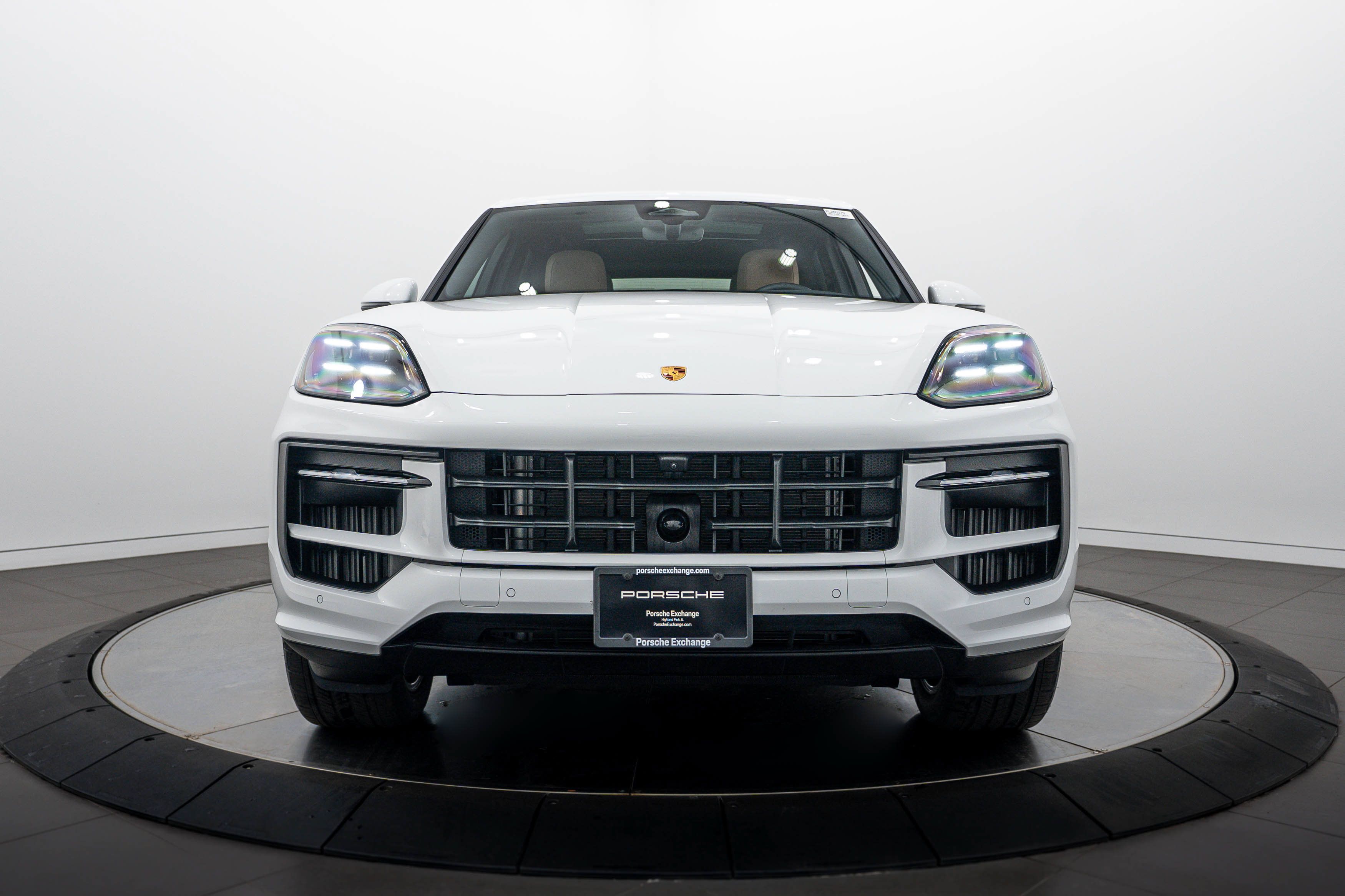 Certified 2026 Porsche Cayenne AWD/4WD image 10
