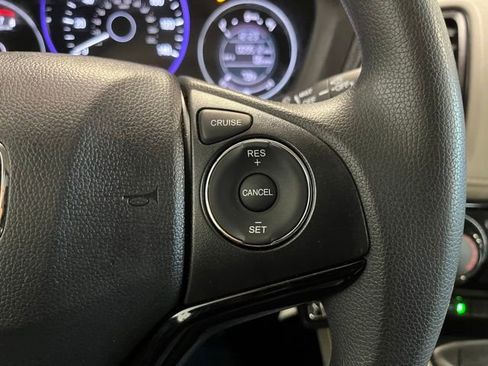 Used 2019 Honda HR-V LX image 22