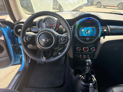 Used 2019 MINI Cooper 2-Door Hardtop FWD image 15