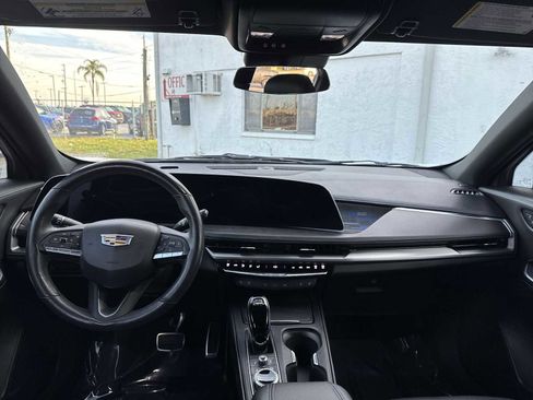 Used 2024 Cadillac XT4 Sport image 15
