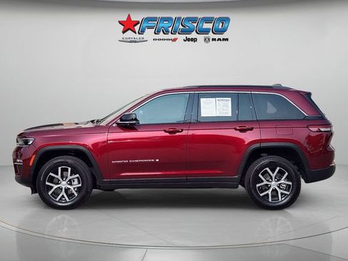 Used 2025 Jeep Grand Cherokee Limited RWD image 4