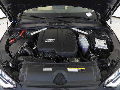 Used 2023 Audi A4 2.0T Premium w/ Convenience Package AWD/4WD image 6