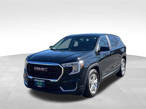 Certified 2023 GMC Terrain SLE w/ LPO, Floor Liner Package image 6