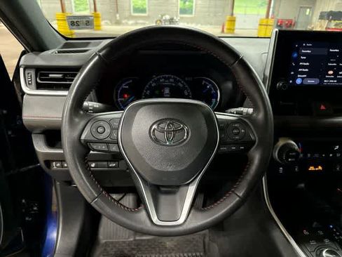 Used 2023 Toyota RAV4 SE w/ Weather & Moonroof Package AWD/4WD image 18