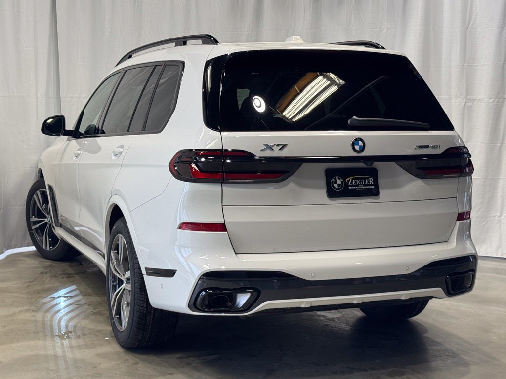 Used 2026 BMW X7 xDrive40i w/ M Sport Package AWD/4WD image 4
