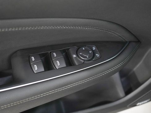 Used 2018 Buick Regal GS w/ Sights and Sounds Package AWD/4WD image 18