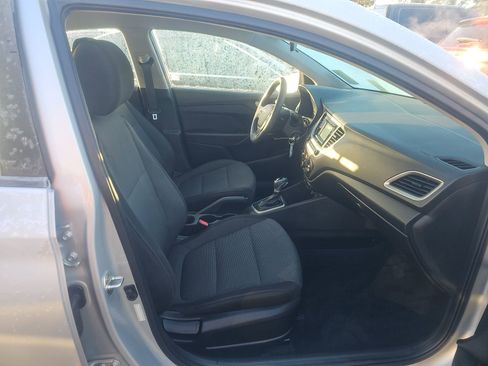Used 2020 Hyundai Accent SE image 13